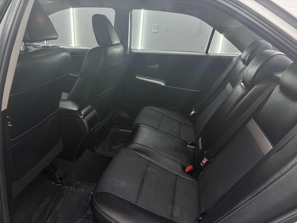 2014 Toyota Camry Image 11