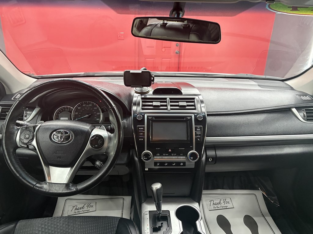 2014 Toyota Camry Image 12