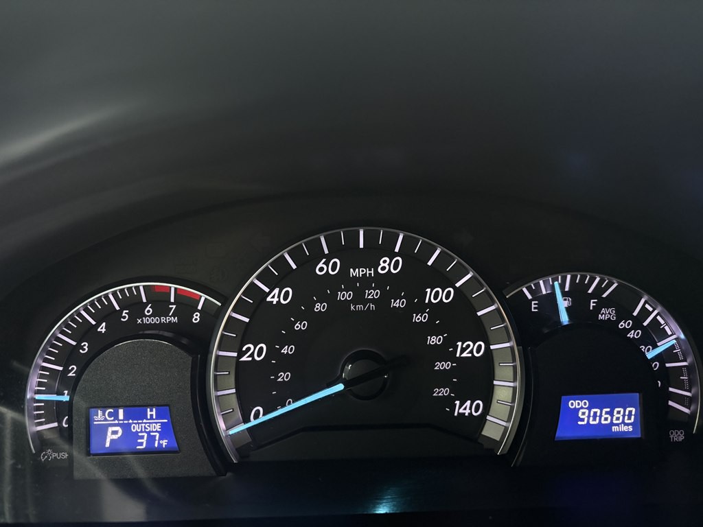 2014 Toyota Camry Image 15