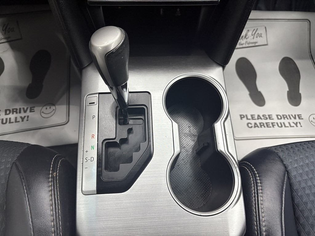 2014 Toyota Camry Image 17