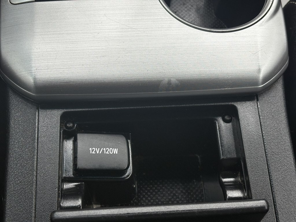 2014 Toyota Camry Image 19