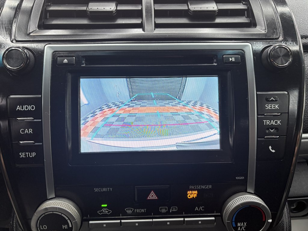 2014 Toyota Camry Image 23