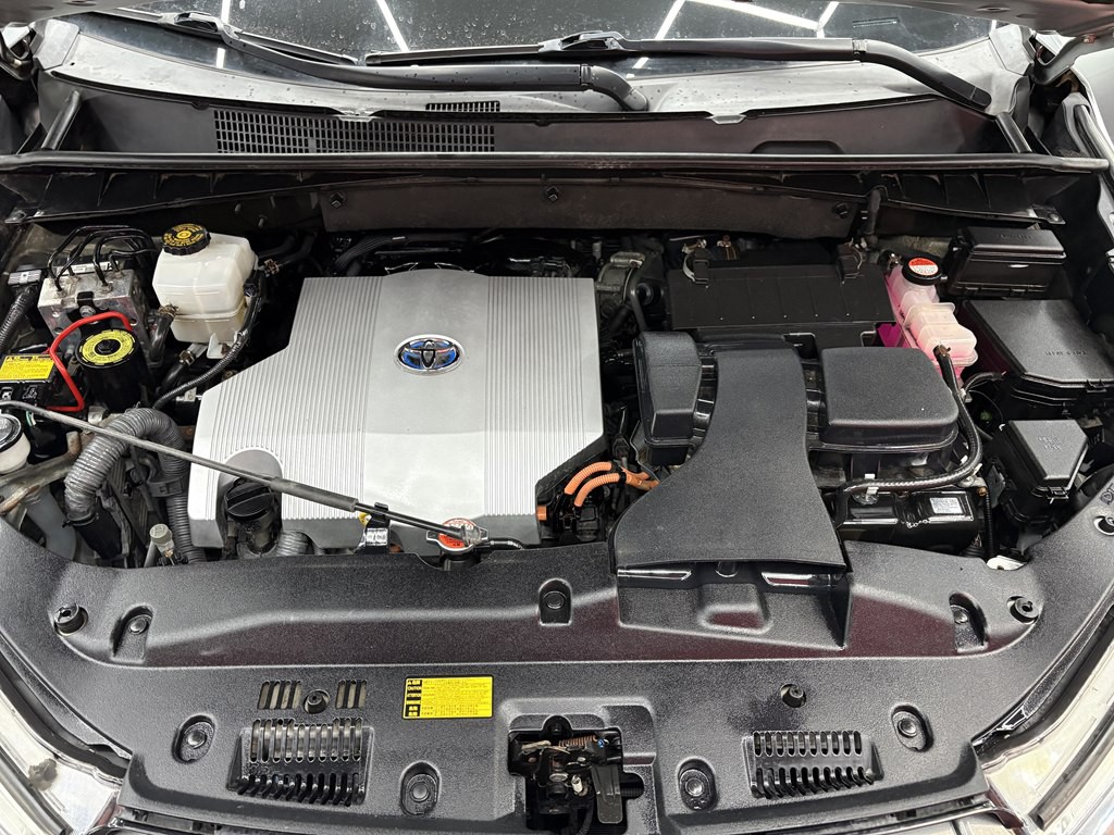 2017 Toyota Highlander Image 29