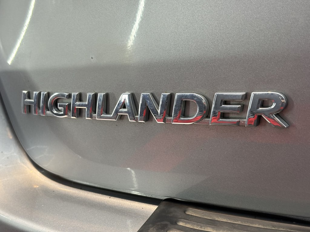 2017 Toyota Highlander Image 32