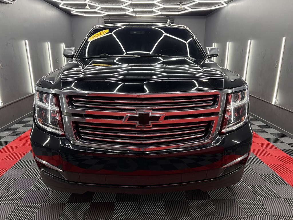 2018 Chevrolet Suburban Image 2