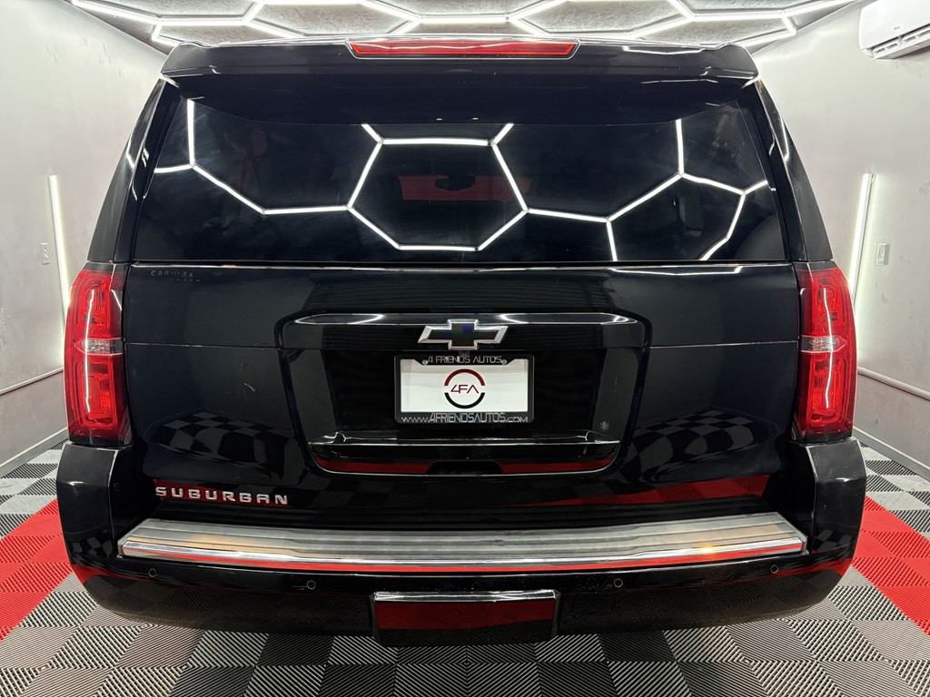 2018 Chevrolet Suburban Image 5