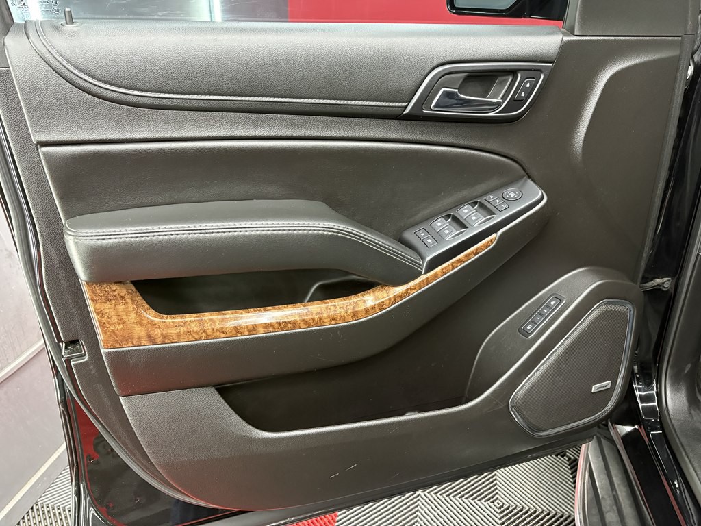 2018 Chevrolet Suburban Image 7