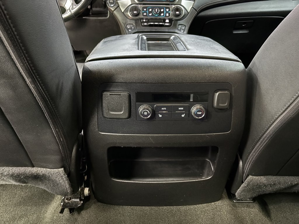 2018 Chevrolet Suburban Image 13
