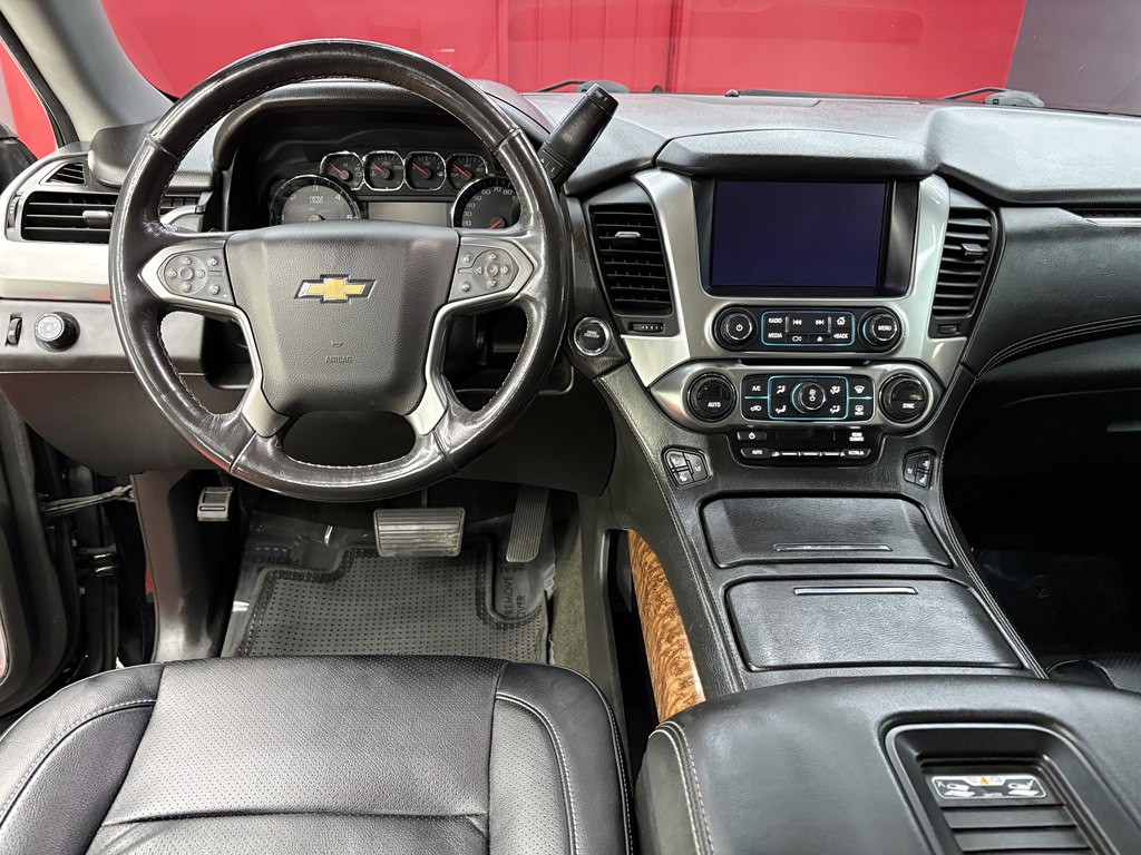 2018 Chevrolet Suburban Image 14
