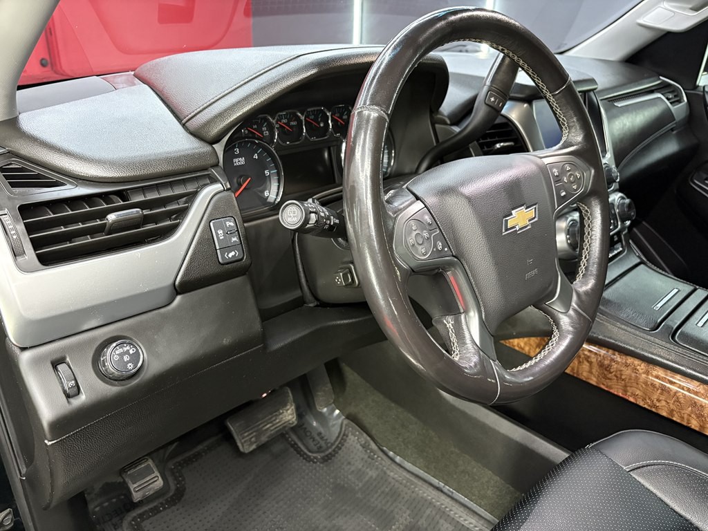 2018 Chevrolet Suburban Image 15