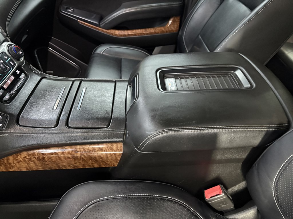 2018 Chevrolet Suburban Image 19