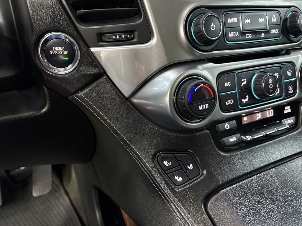 2018 Chevrolet Suburban Image 21