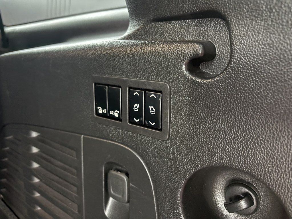 2018 Chevrolet Suburban Image 29