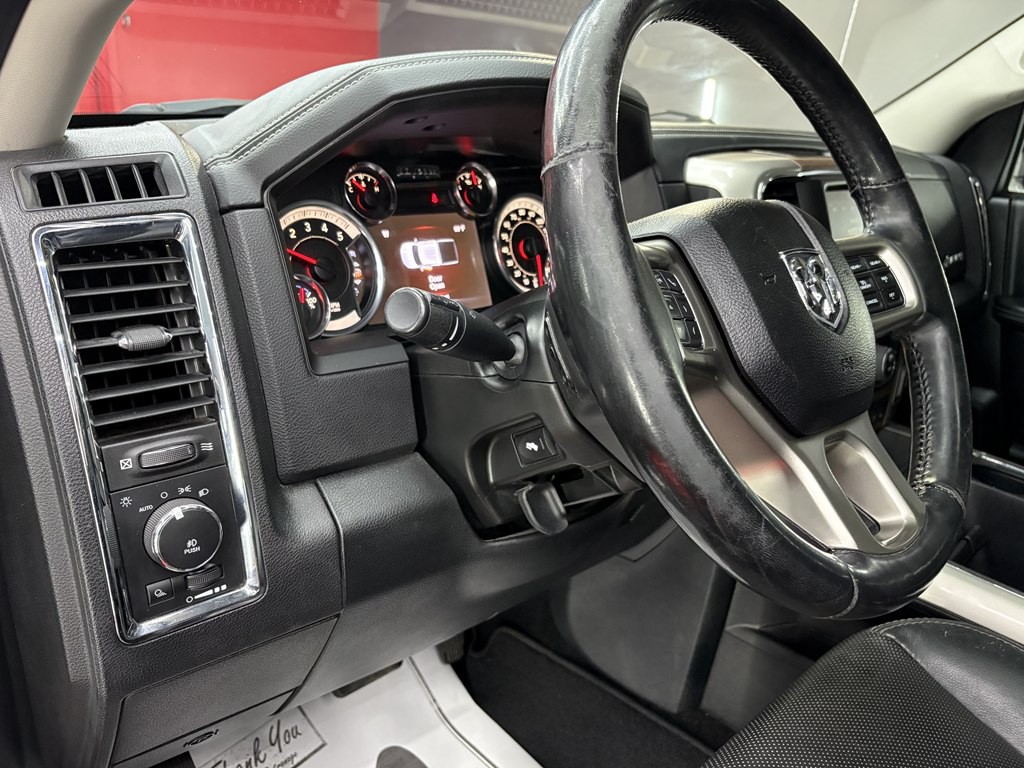 2016 RAM 1500 Image 16