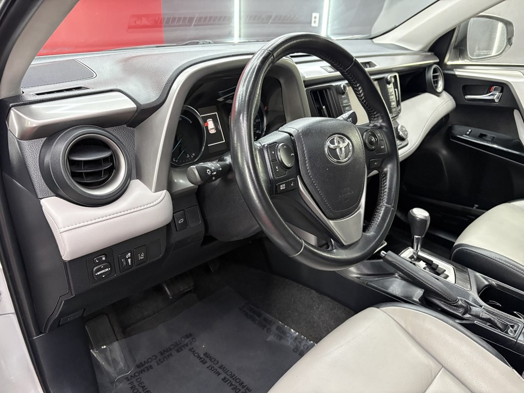 2016 Toyota Rav4 Image 14