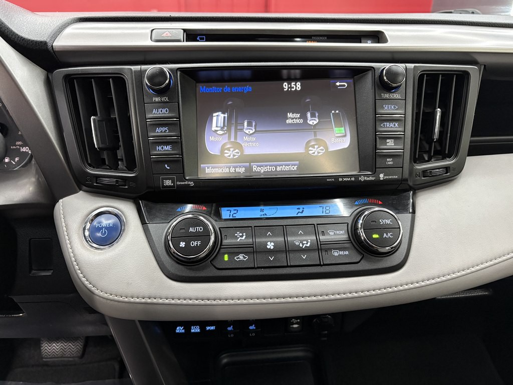 2016 Toyota Rav4 Image 17