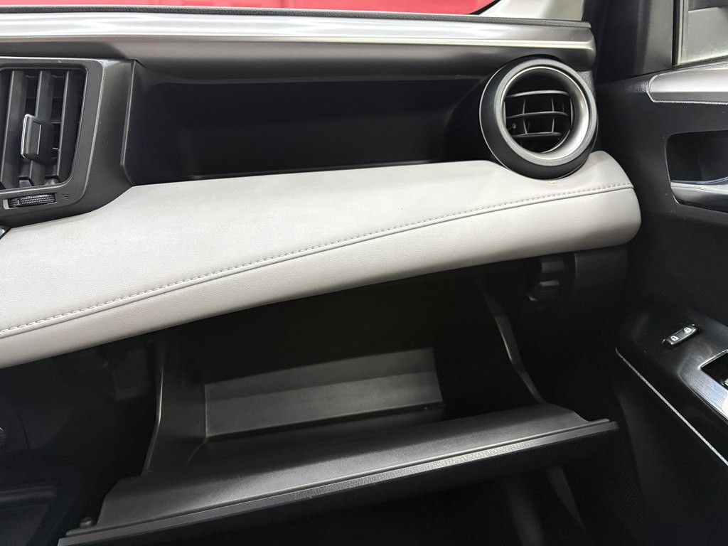 2016 Toyota Rav4 Image 23