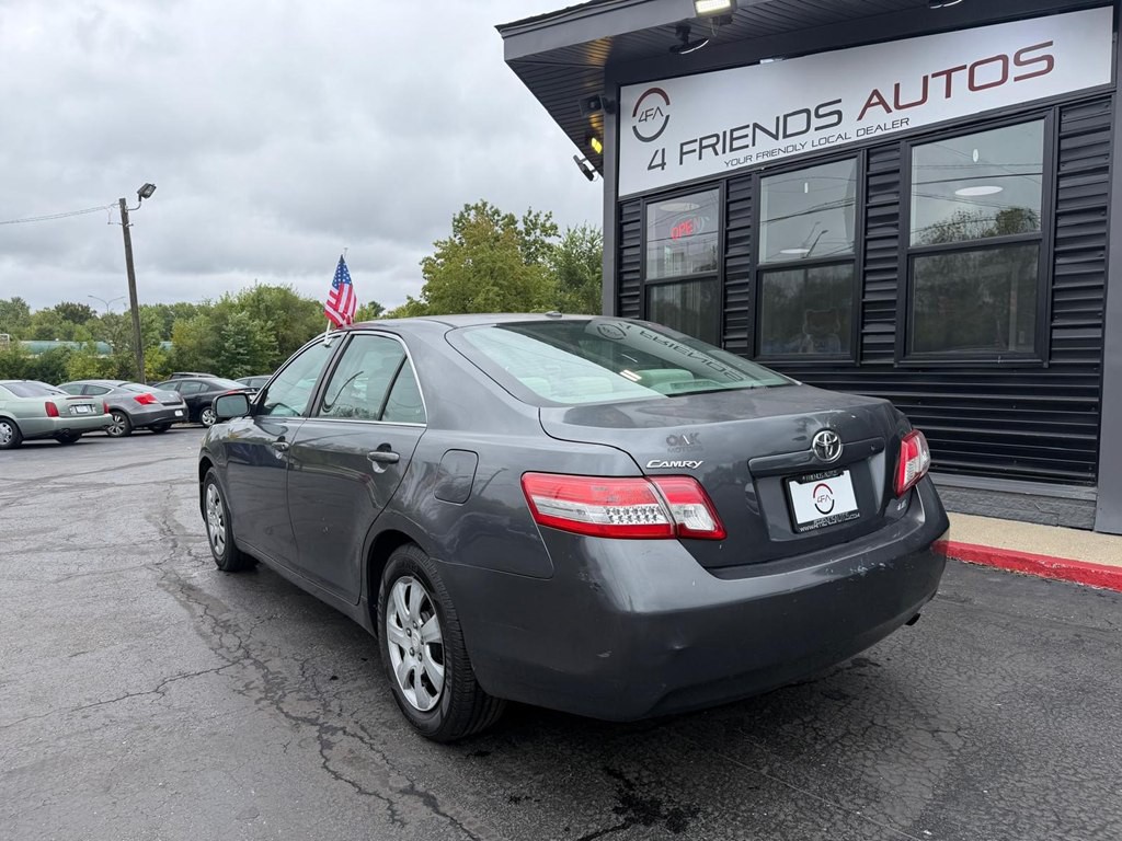2011 Toyota Camry Image 6