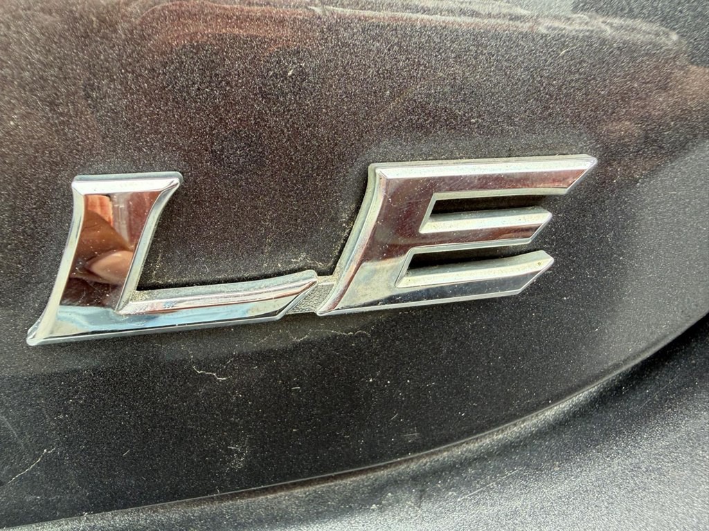 2011 Toyota Camry Image 20