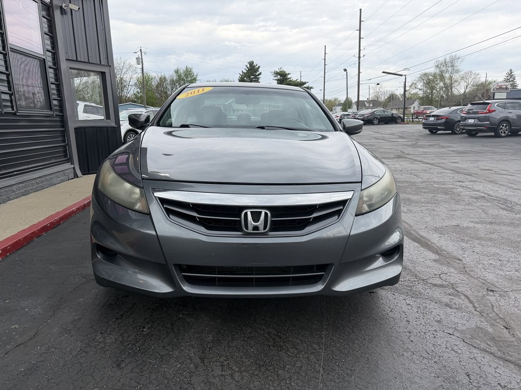 2011 Honda Accord Image 2