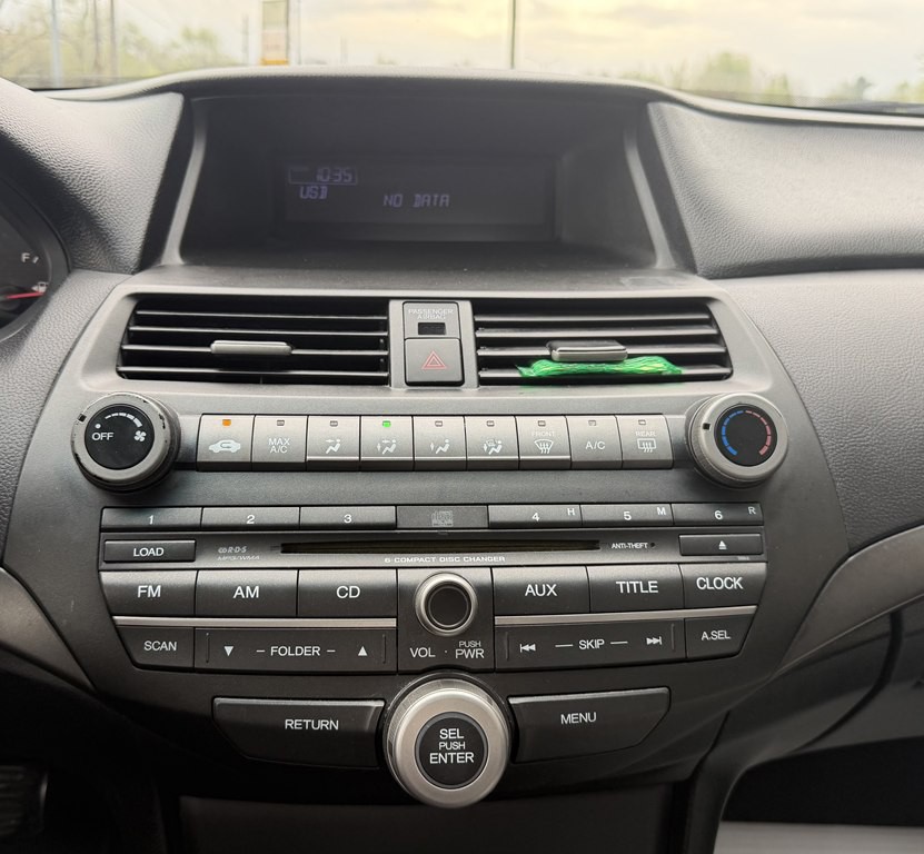 2011 Honda Accord Image 17