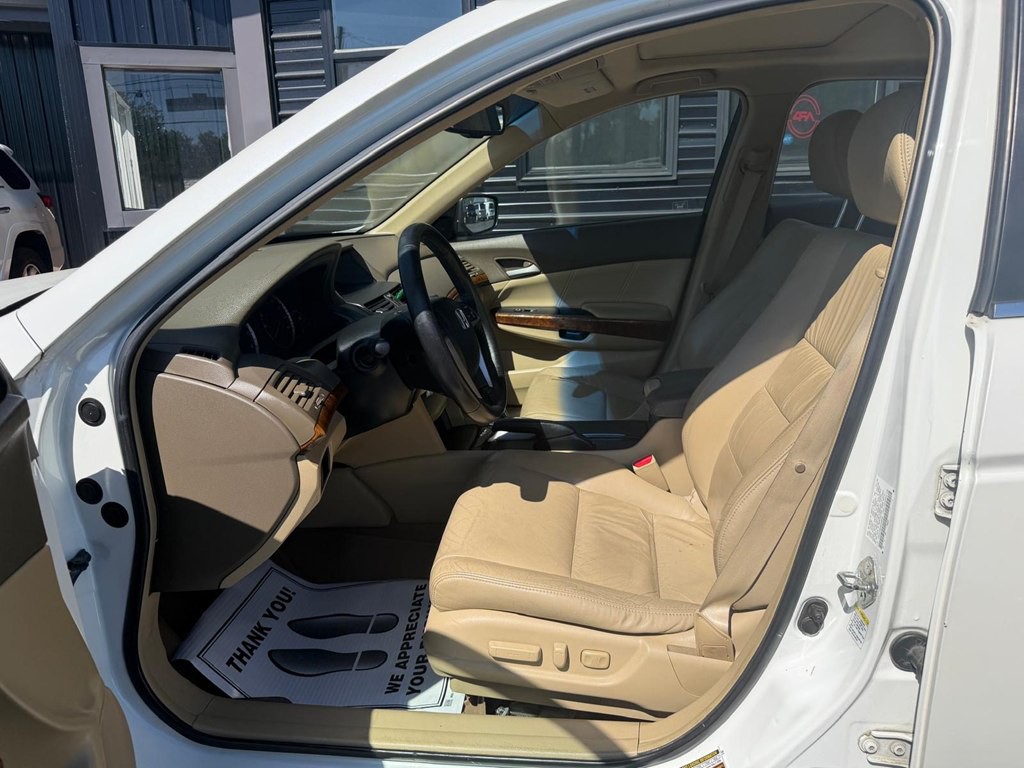 2009 Honda Accord Image 7