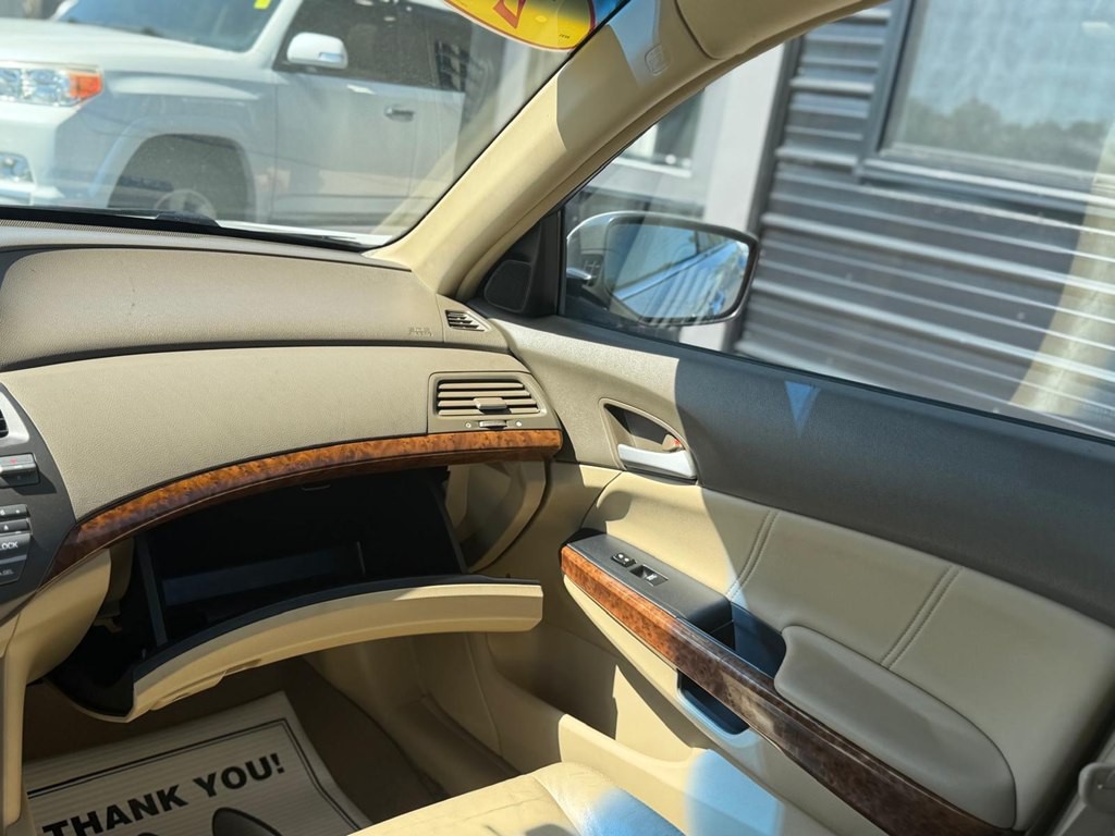 2009 Honda Accord Image 9