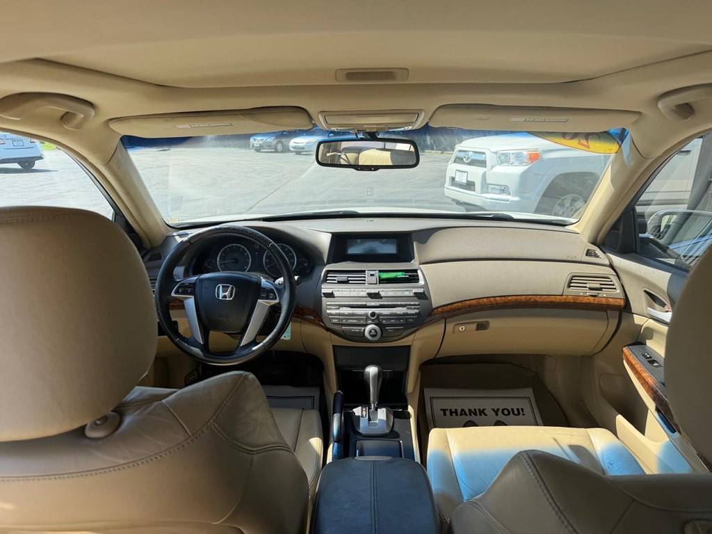 2009 Honda Accord Image 10
