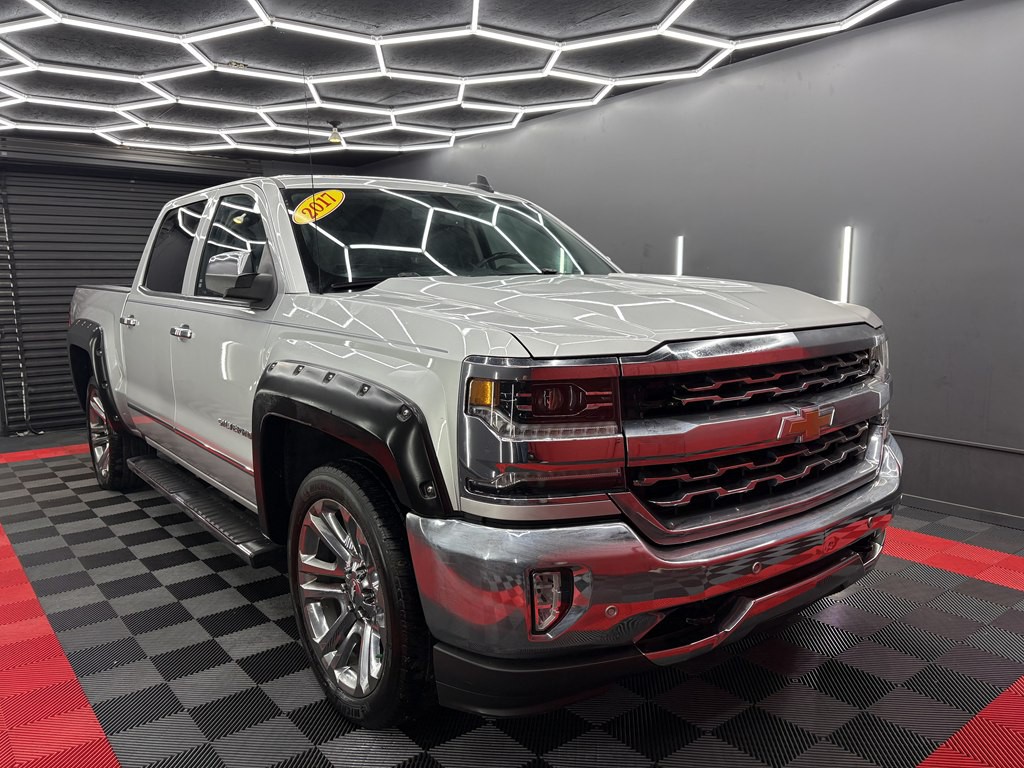 2017 Chevrolet Silverado 1500 Image 3