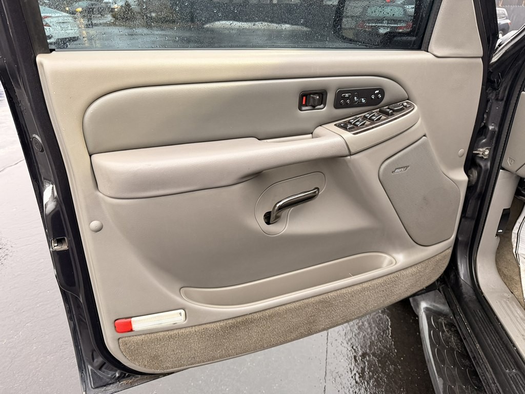 2004 GMC Yukon Image 5