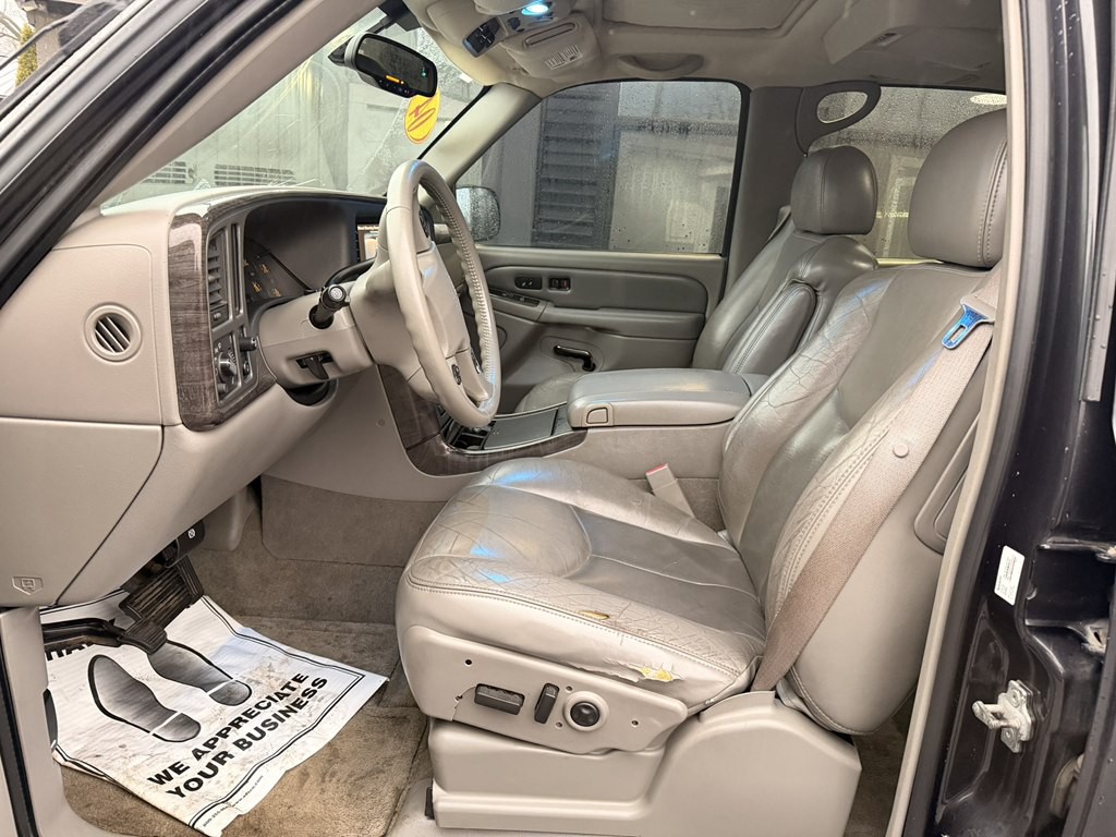 2004 GMC Yukon Image 6