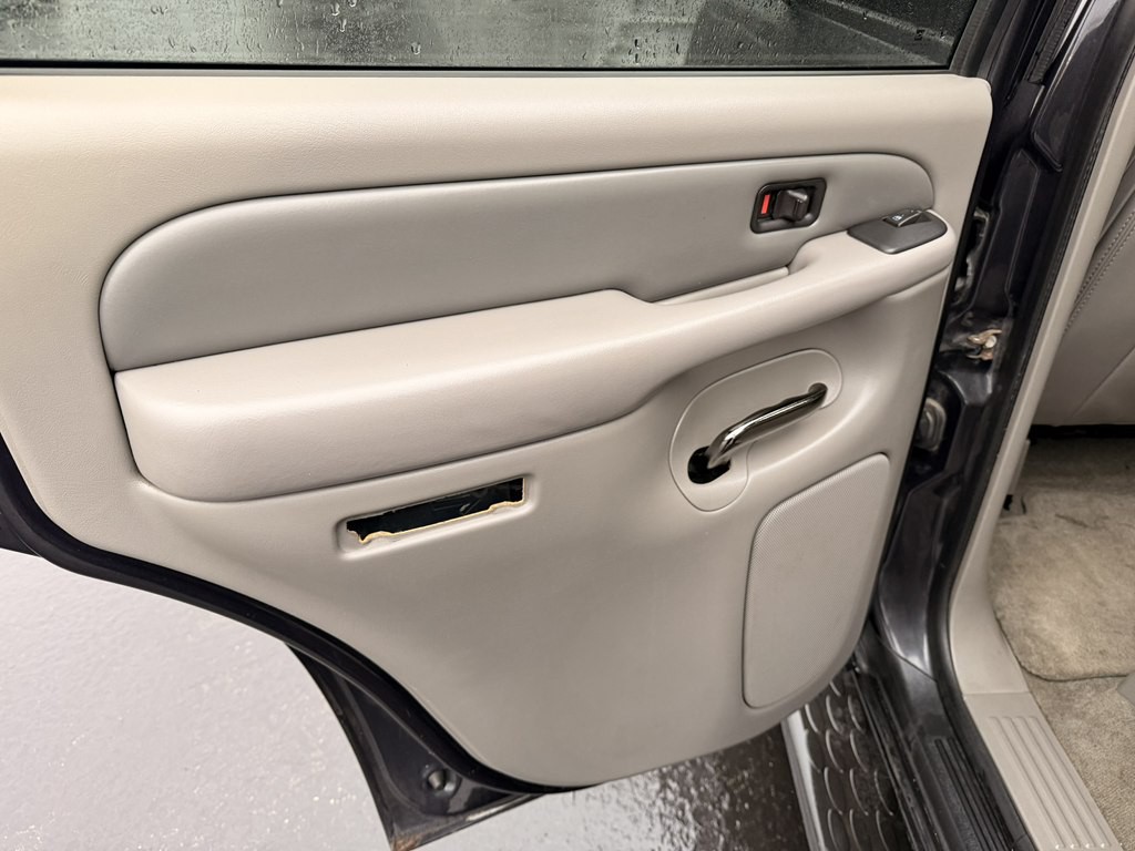 2004 GMC Yukon Image 14