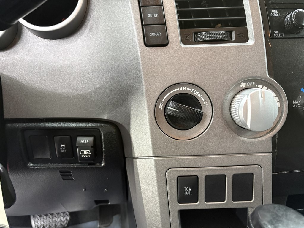 2012 Toyota Tundra Image 16