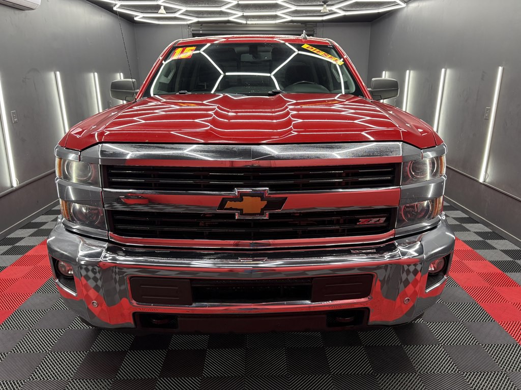2015 Chevrolet Silverado 1500 Image 2