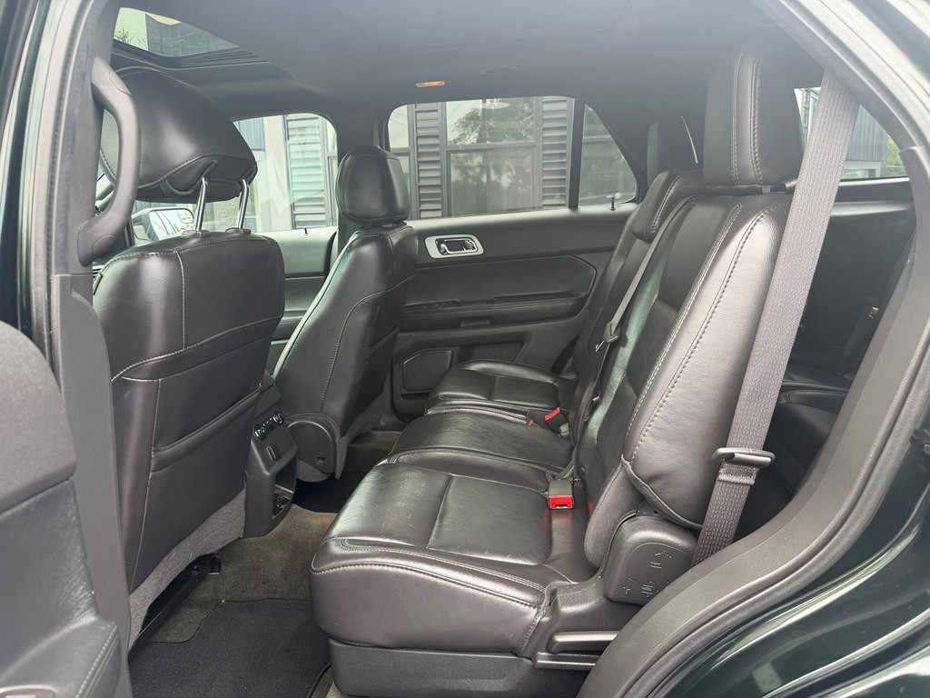 2013 Ford Explorer Image 11
