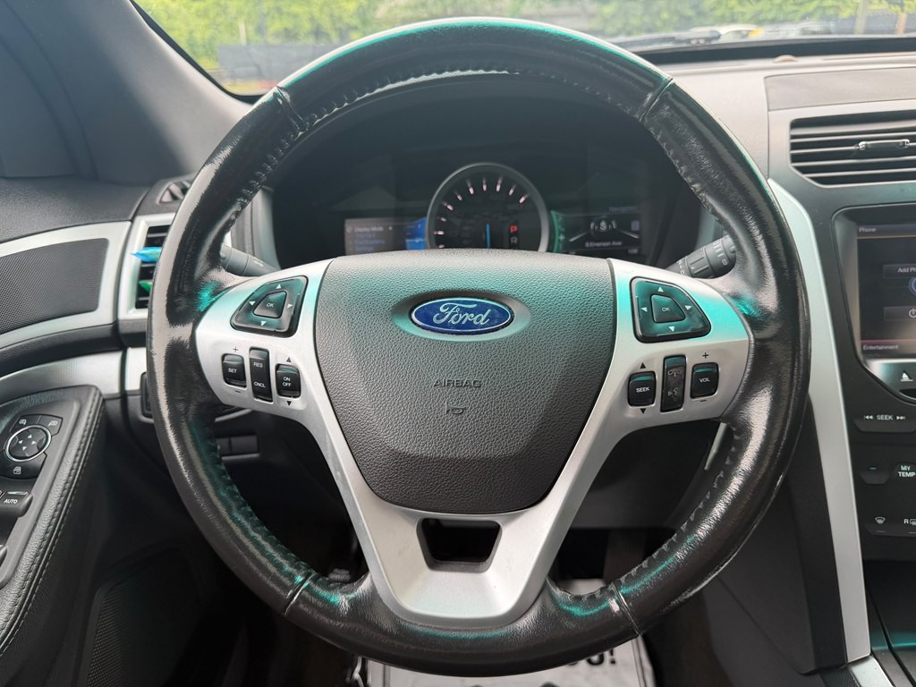 2013 Ford Explorer Image 14