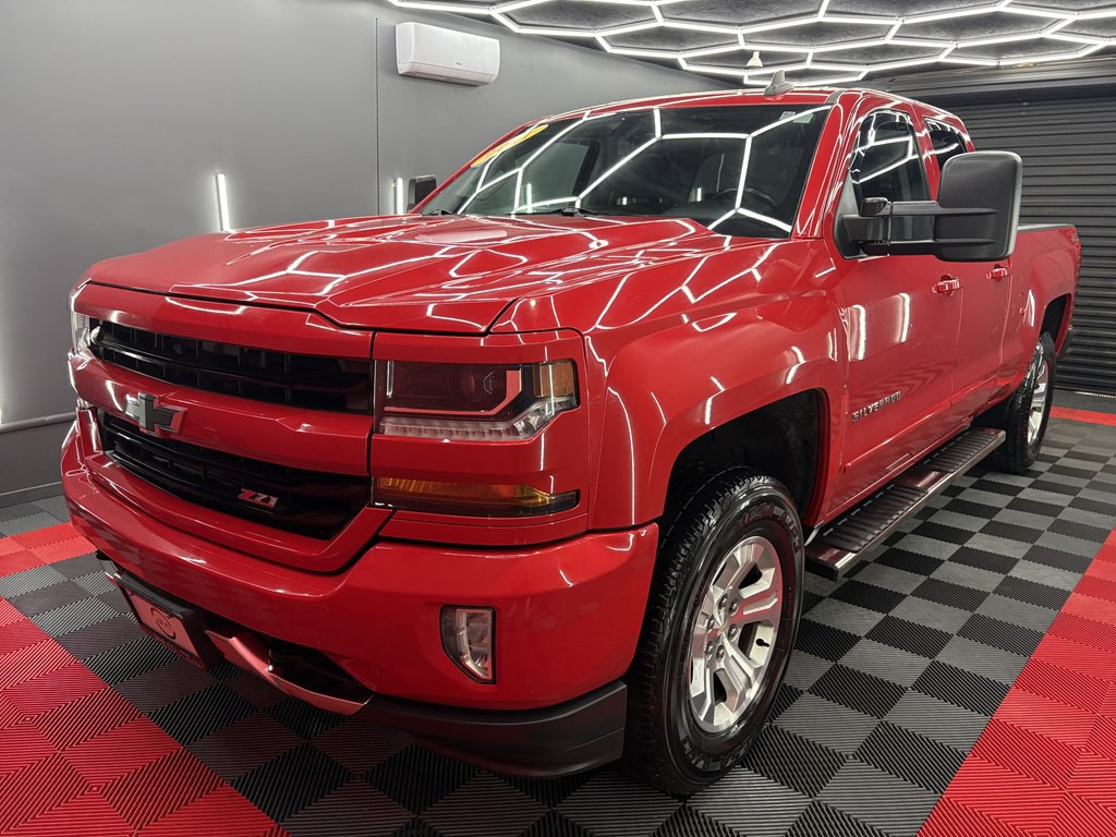 2017 Chevrolet Silverado 1500 Image 1