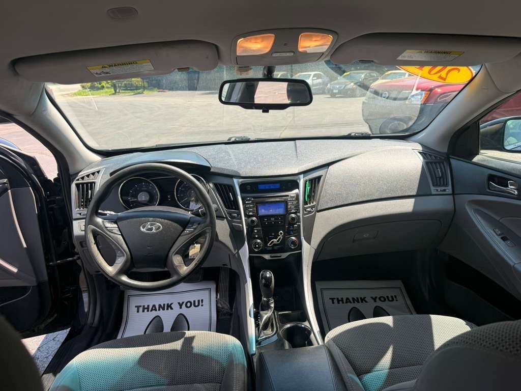 2013 Hyundai Sonata Image 9