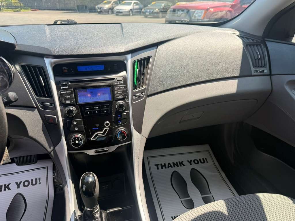 2013 Hyundai Sonata Image 12