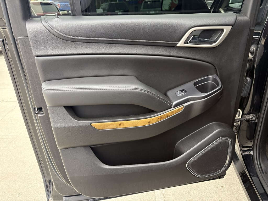 2017 GMC Yukon Image 10