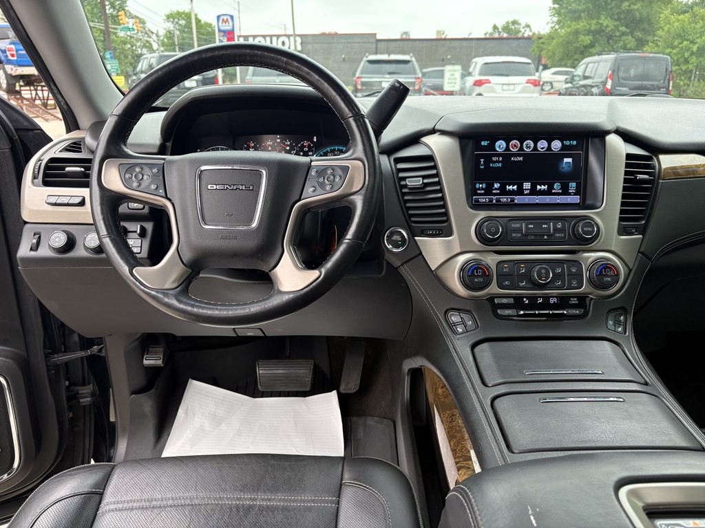 2017 GMC Yukon Image 17