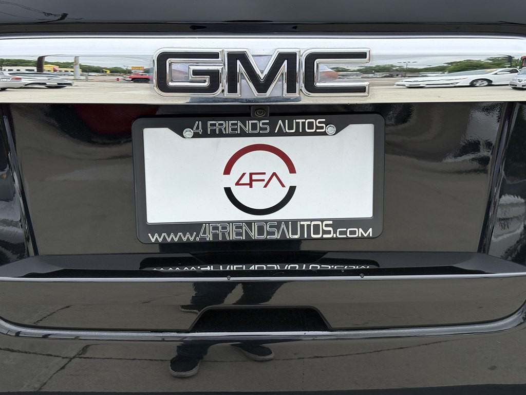 2017 GMC Yukon Image 32