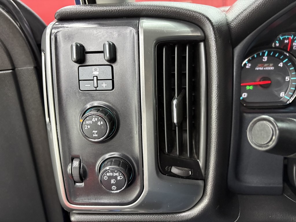 2015 Chevrolet Silverado 1500 Image 22