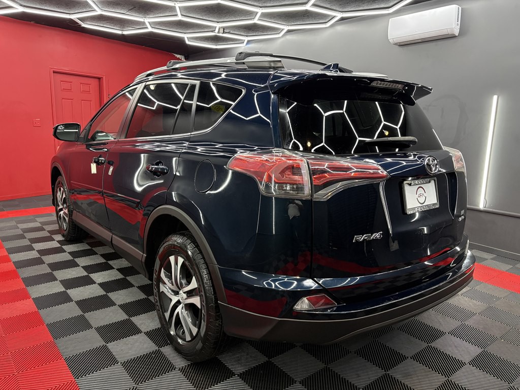 2017 Toyota Rav4 Image 5