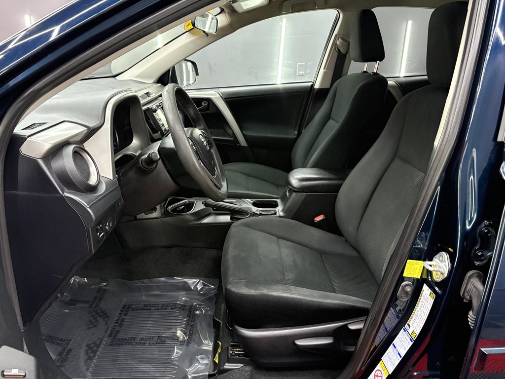 2017 Toyota Rav4 Image 8