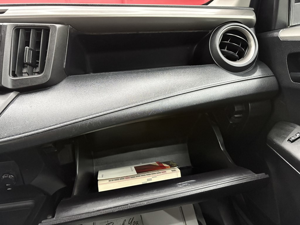 2017 Toyota Rav4 Image 21
