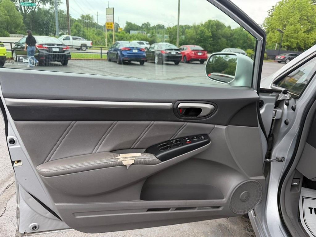 2010 Honda Civic Image 6