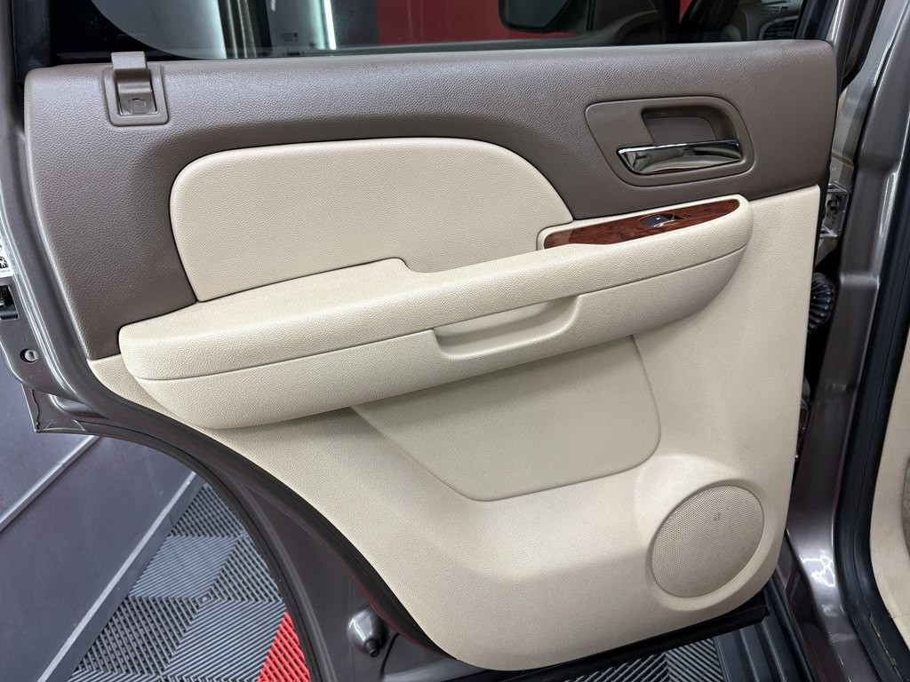 2011 Chevrolet Tahoe Image 10