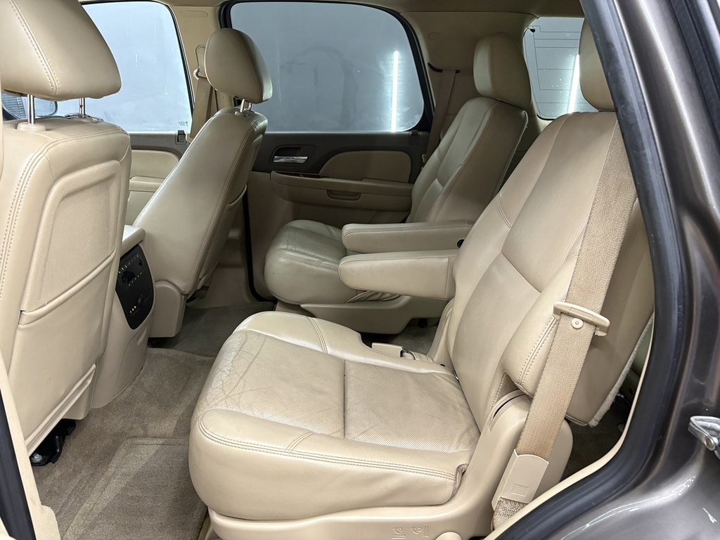 2011 Chevrolet Tahoe Image 11