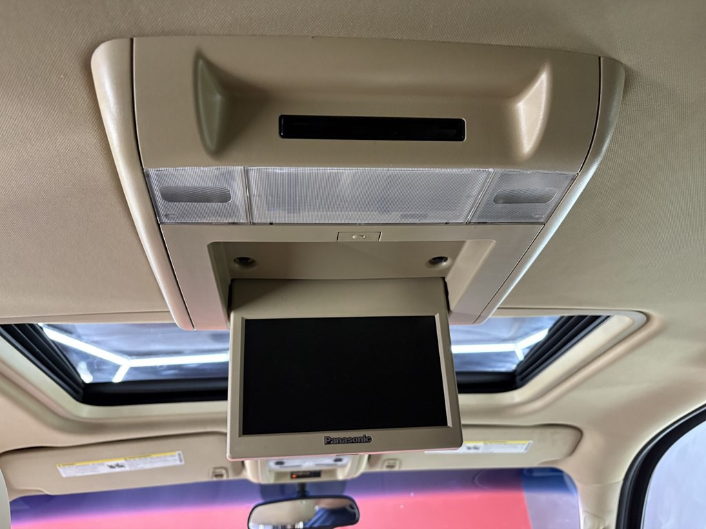 2011 Chevrolet Tahoe Image 13